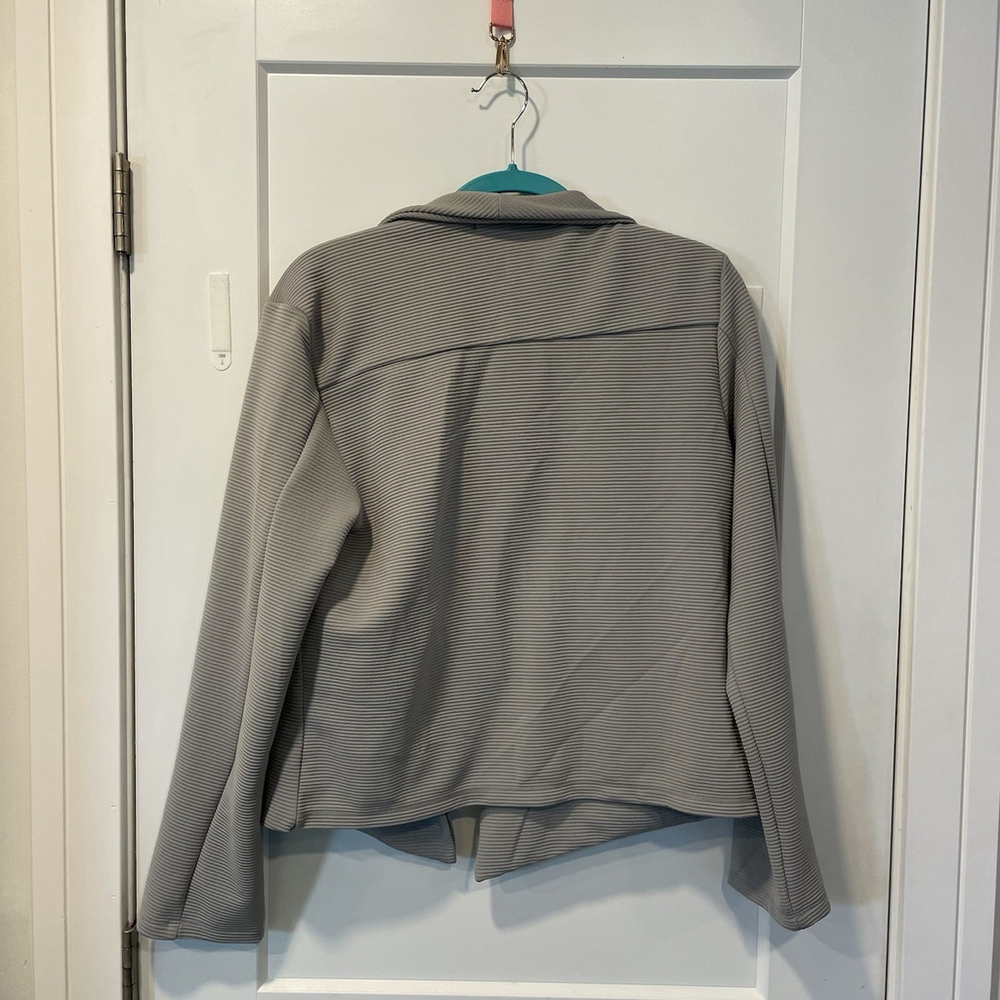 Olivia Blu Women’s Open Front Jacket Size Large Ribbed NWT Gray Modern - Picture 2 of 5
